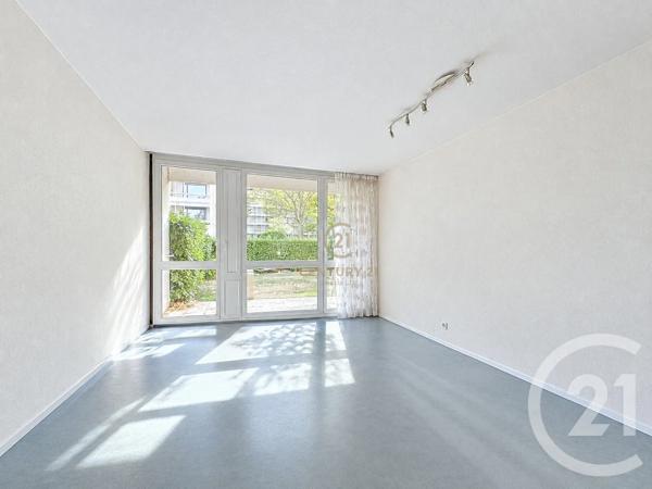 Appartement F7 à vendre  7 pièces - 137,81 m 2   VILLEURBANNE  - 69