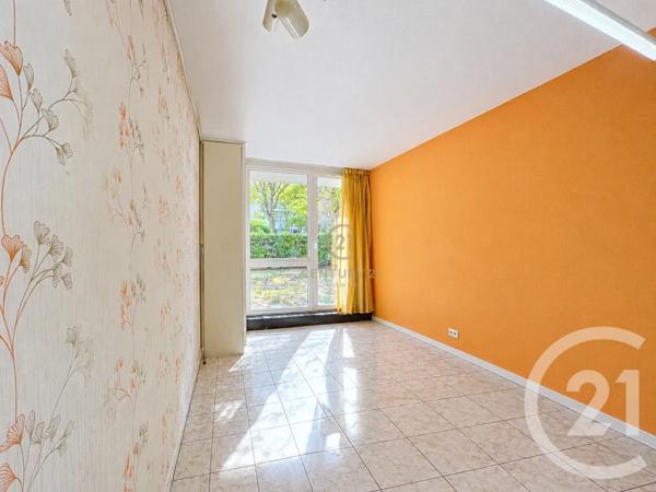 Appartement F7 à vendre  7 pièces - 137,81 m 2   VILLEURBANNE  - 69