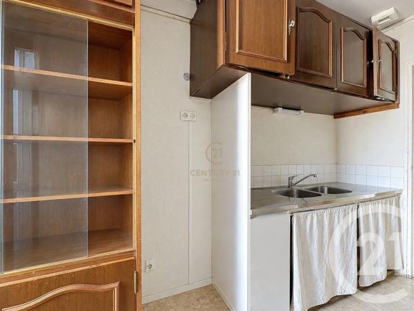 Appartement F7 à vendre  7 pièces - 137,81 m 2   VILLEURBANNE  - 69