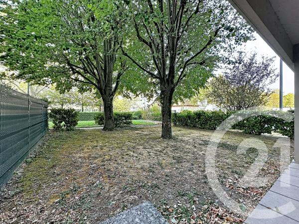 Appartement F7 à vendre  7 pièces - 137,81 m 2   VILLEURBANNE  - 69