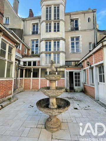Immeuble à vendre 470 m² Montargis