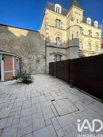 Immeuble à vendre 470 m² Montargis