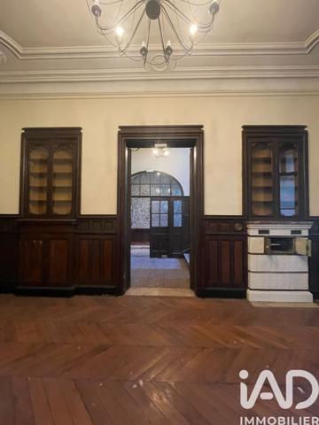 Immeuble à vendre 470 m² Montargis