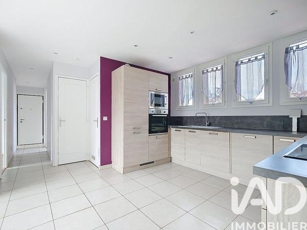 Appartement à vendre 4 pièces 64 m² Montereau-Fault-Yonne