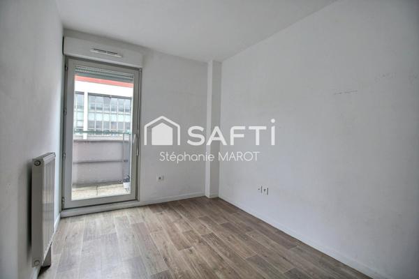 Appartement T3 récent avec balcon et parking