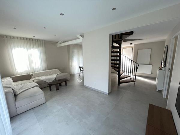 Maison  6 pièce(s) 127 m2