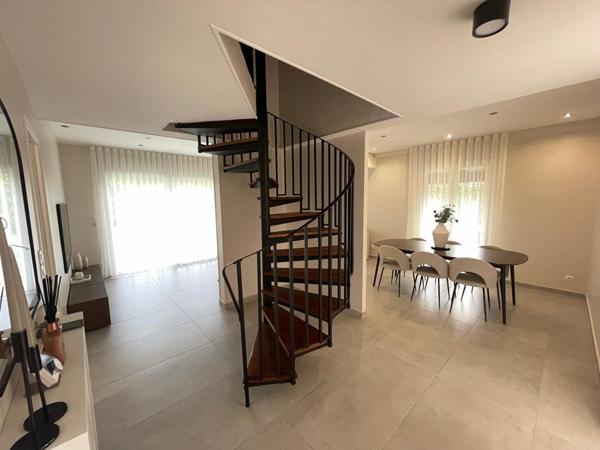 Maison  6 pièce(s) 127 m2