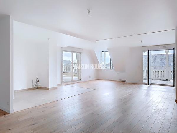 Rare à la Vente : Superbe Duplex T4 avec Aperçu Mer Dinard