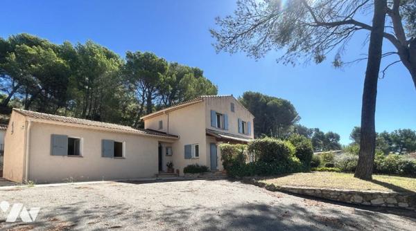 Maison T7 Studio indep. Garages Dépendances