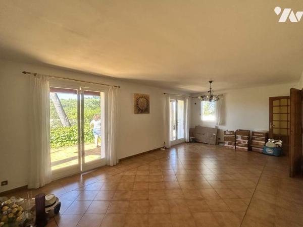 Maison T7 Studio indep. Garages Dépendances