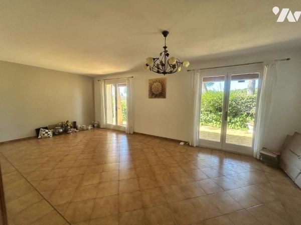 Maison T7 Studio indep. Garages Dépendances