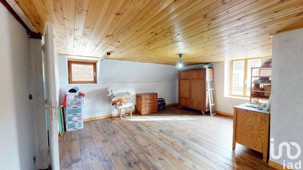 Maison 4 pièces de 144 m² à Lembeye (64350)