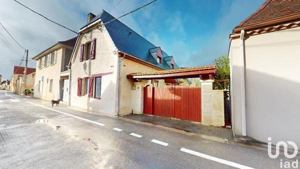 Maison 4 pièces de 144 m² à Lembeye (64350)