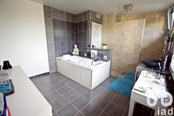 Maison 4 pièces de 103 m² à Avrainville (91630)