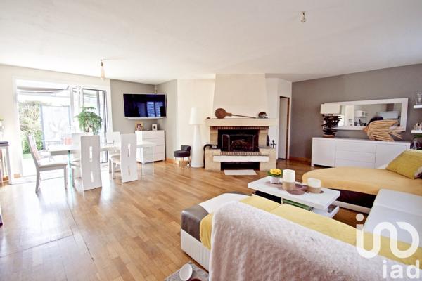 Maison 4 pièces de 103 m² à Avrainville (91630)