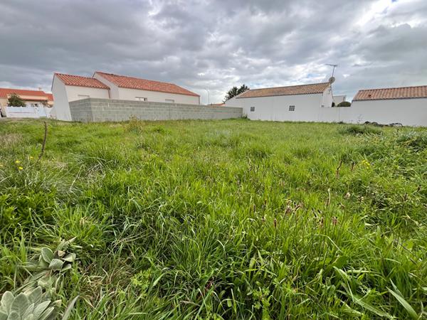Terrain à batir - Libre de constructeur- Saint HILAIRE DE RIEZ