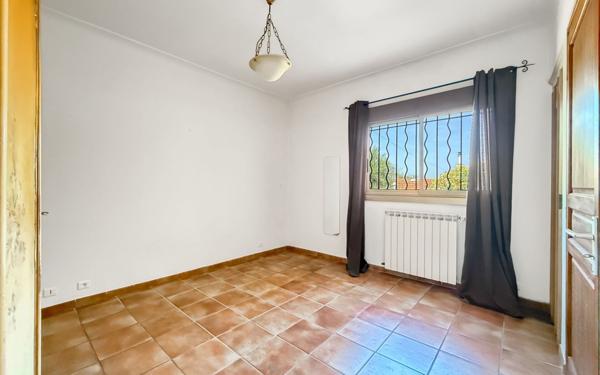 Maison à vendre    4 pièces • 123 m2 Cagnes-sur-Mer