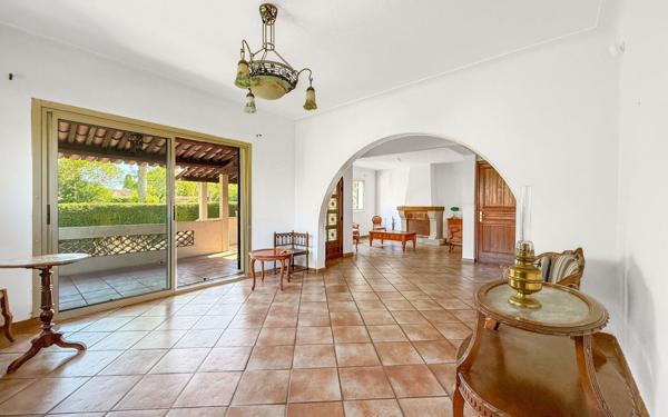 Maison à vendre    4 pièces • 123 m2 Cagnes-sur-Mer