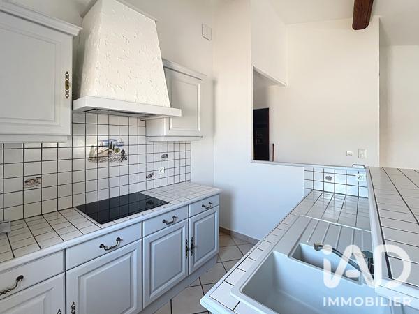 Location appartement 2 pièces 50 m² Lambesc