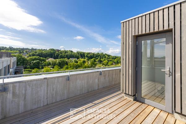 Loft contemporain avec terrasse et rooftop quartier Fonderie