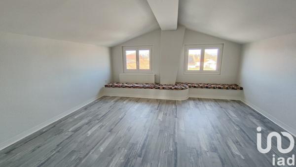 Maison 5 pièces de 102 m² à Grosbreuil (85440)