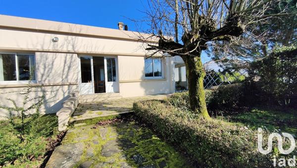 Maison 5 pièces de 102 m² à Grosbreuil (85440)