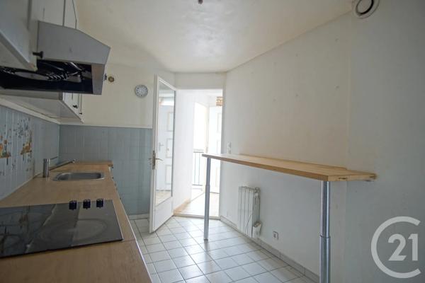 Appartement F3 à vendre  3 pièces - 70,69 m 2   CHOISY LE ROI  - 94