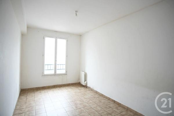 Appartement F3 à vendre  3 pièces - 70,69 m 2   CHOISY LE ROI  - 94