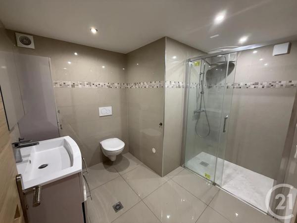 Maison à vendre  8 pièces - 185 m 2   LE BLANC MESNIL  - 93