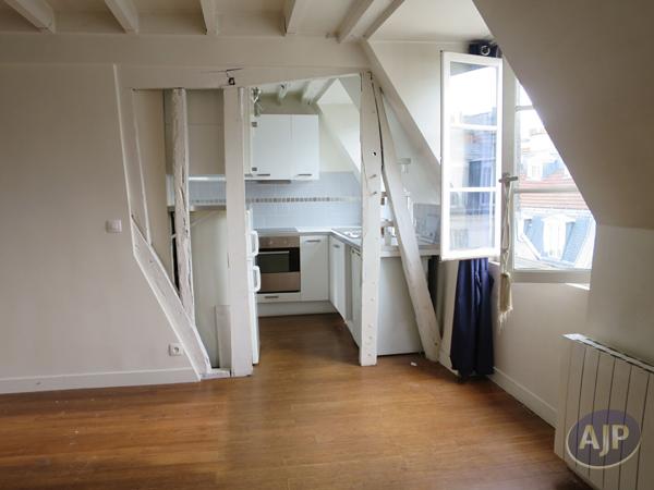 Location appartement Paris 7eme : 2 450 € - AJP Immobilière Passy Paris 16