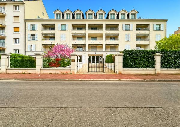 Appartement + parking + parking