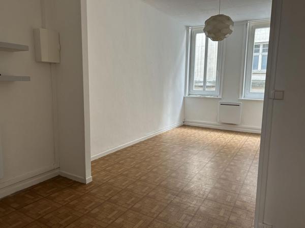 A LOUER : T2 à LILLE • • 740 € CC • Réf. G567-2
