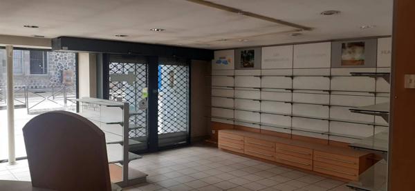 murs de commerce