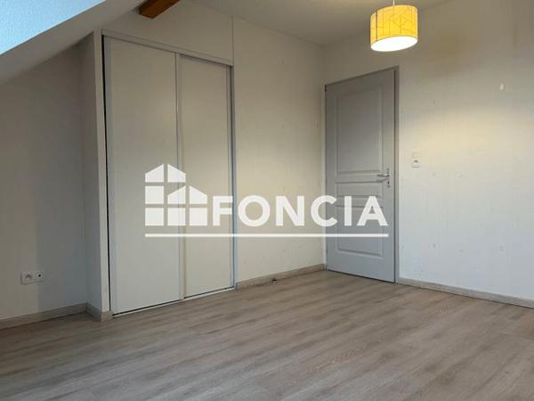 Location Appartement 3 pièces 59.5 m² - 9 RUE D'ARBORE Oloron Sainte Marie 64400