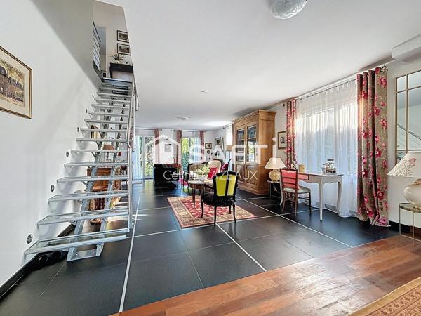 Maison contemporaine avec piscine - Eysines