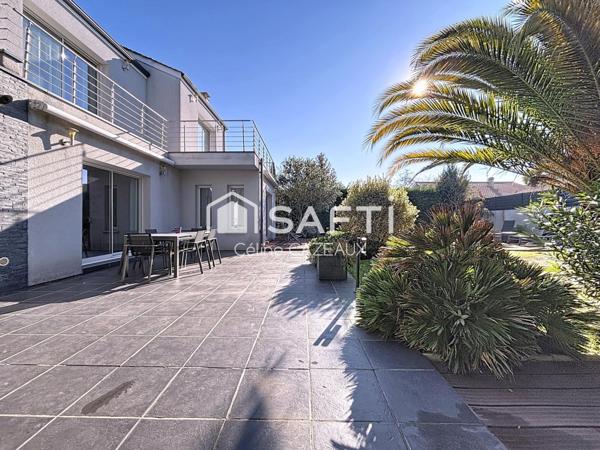 Maison contemporaine avec piscine - Eysines