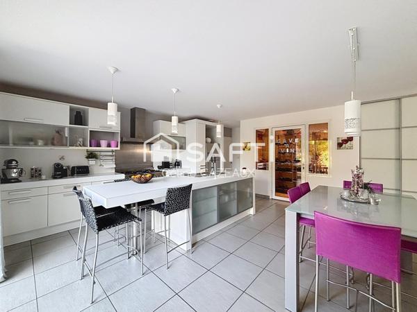 Maison contemporaine avec piscine - Eysines