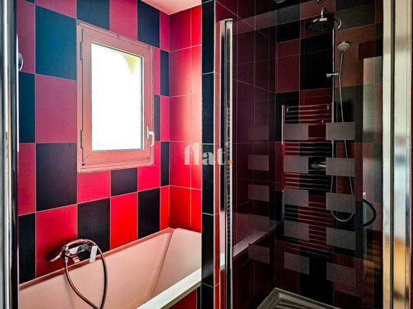 Maison 8 pièce(s) 6 chambre(s) 180 m²