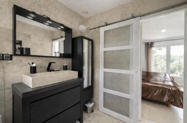 Au calme à Saint-André de Cubzac dans un quartier résidentiel , Découvrez  cette Maison d'habitation d'environ de 115 m2 sur un terrain d'environ 1001 m2 - Piscinable - Jardin arboré - Cabanon