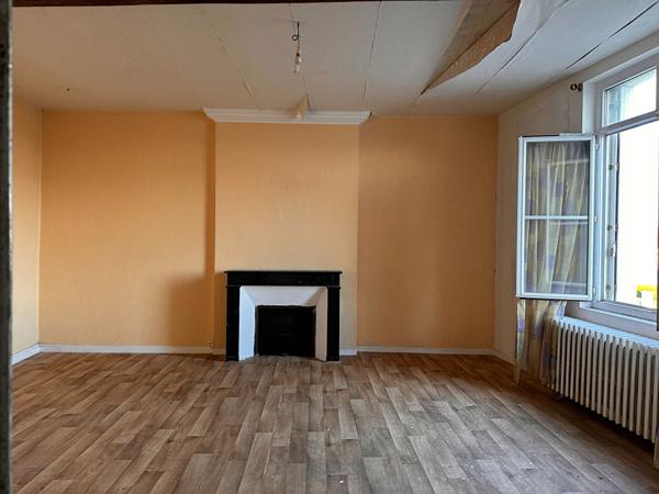 Grande maison ancienne à rénover - Fort potentiel locatif