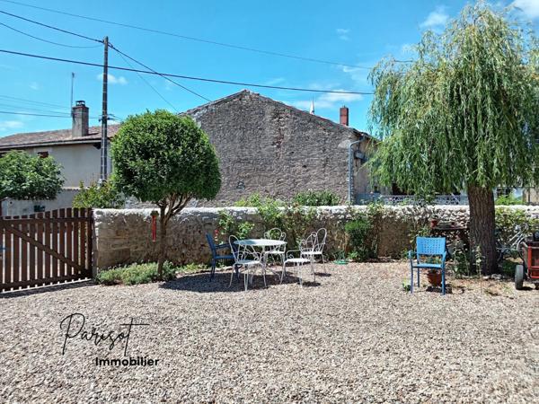 Vernon (86340) Maison de caractère en pierre – 133 m² – Au calme