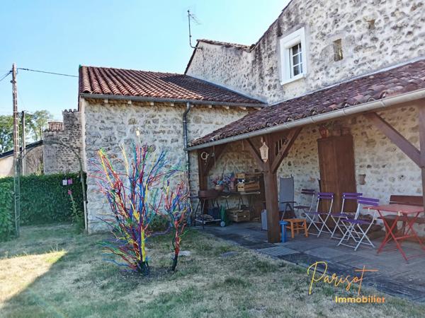 Vernon (86340) Maison de caractère en pierre – 133 m² – Au calme