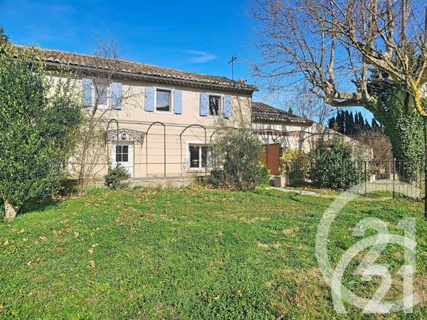 Maison à vendre  8 pièces - 228,82 m2 CHEVAL BLANC - 84