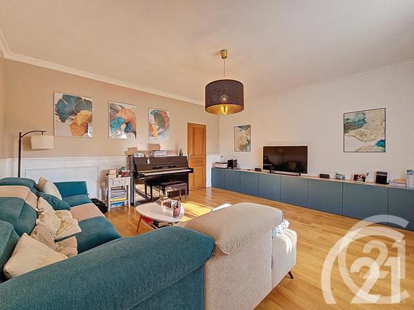 Maison à vendre  8 pièces - 228,82 m2 CHEVAL BLANC - 84