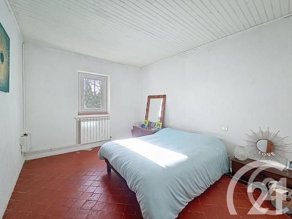 Maison à vendre  8 pièces - 228,82 m2 CHEVAL BLANC - 84