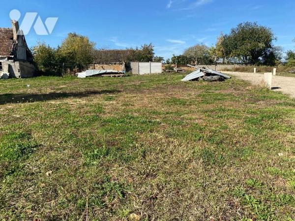 BERCHERES ST-GERMAIN, c?ur de village,
Lotissement de 7 lots viabilisés. (eau, électricité, té...