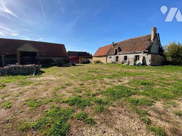 BERCHERES ST-GERMAIN, c?ur de village,
Lotissement de 7 lots viabilisés. (eau, électricité, té...