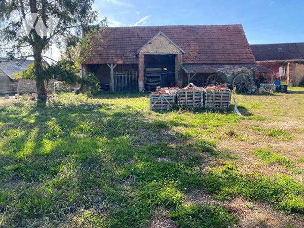 BERCHERES ST-GERMAIN, c?ur de village,
Lotissement de 7 lots viabilisés. (eau, électricité, té...