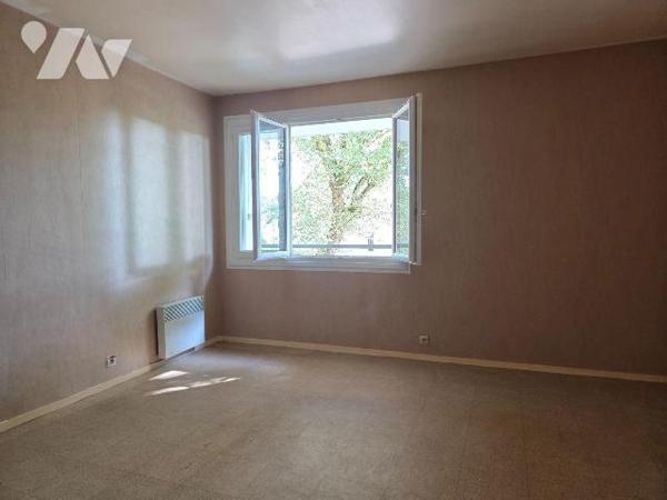 ALENCON (61), quartier Courteille, proche écoles et commodités, appartement en copropriété, de ...