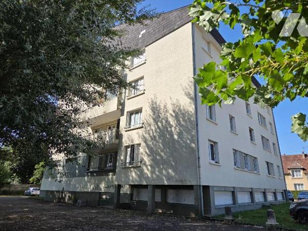 ALENCON (61), quartier Courteille, proche écoles et commodités, appartement en copropriété, de ...